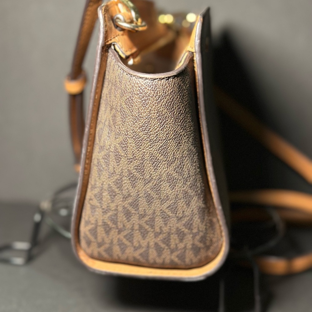 Michael Kors Brown Crossbody Bag - Picture 3 of 9